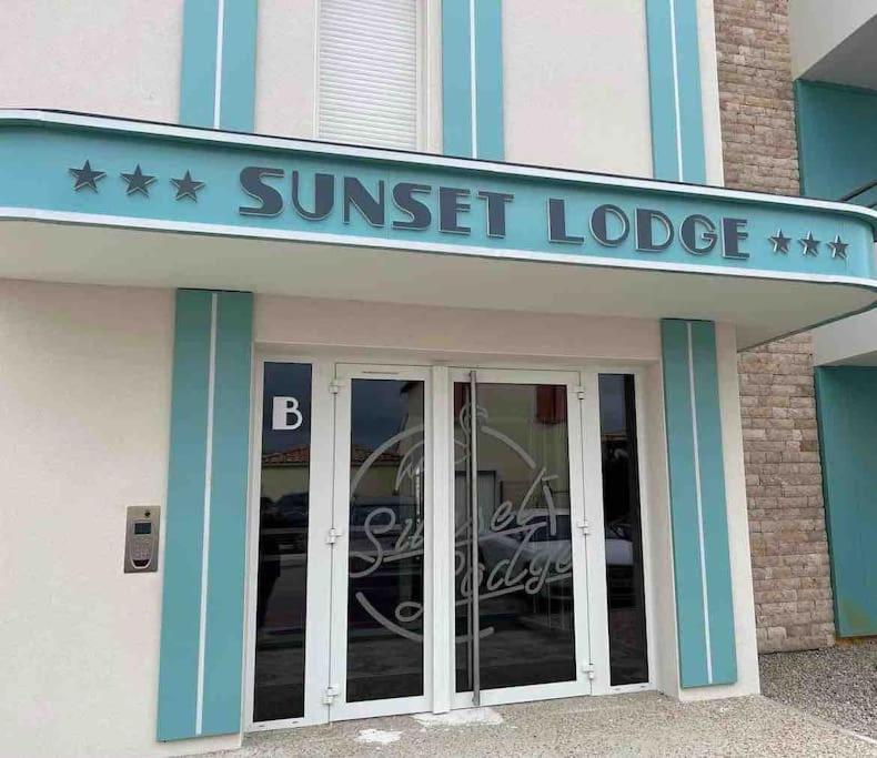 Appartement Neuf 4 Etoiles - Sunset Lodge, Narbonne Plage Eksteriør billede